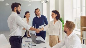 How to Attract Top Employees to a Start-Up Business?